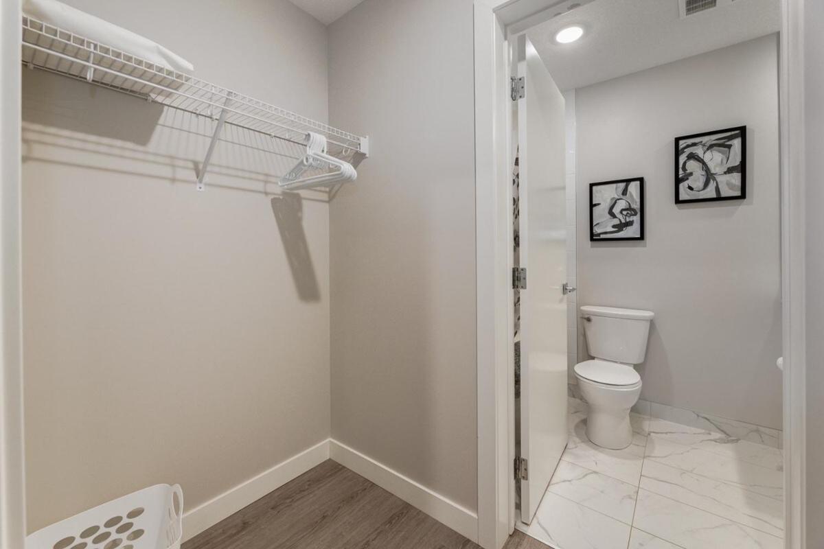 Free Parking, Pet Friendly, Close To Dt