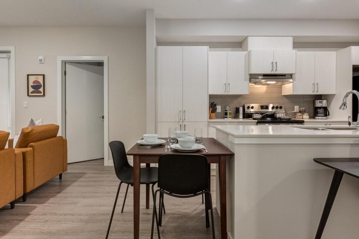 Free Parking, Pet Friendly, Close To Dt Apartment Calgary